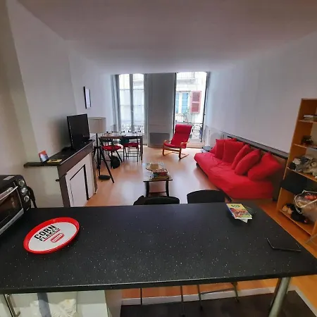 Apartment T2 Au Coeur De Bayonne, Proche Commodites - Fr-1-239-891 *
